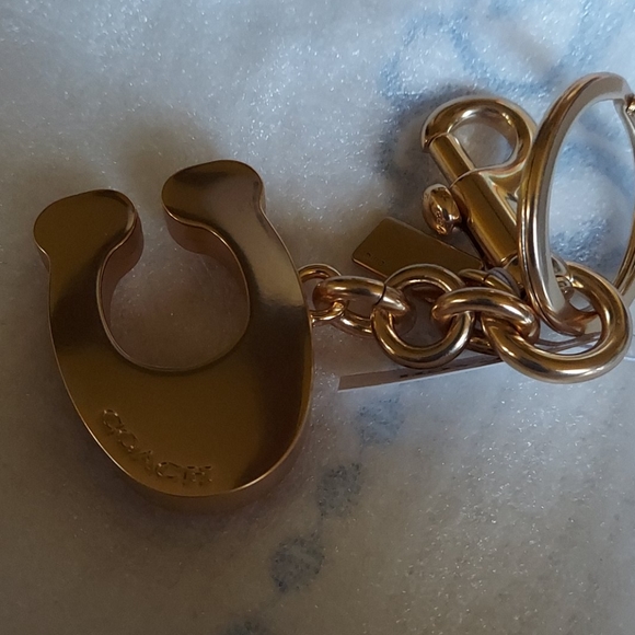 Signature Coach C Keychain - Picture 4 of 11
